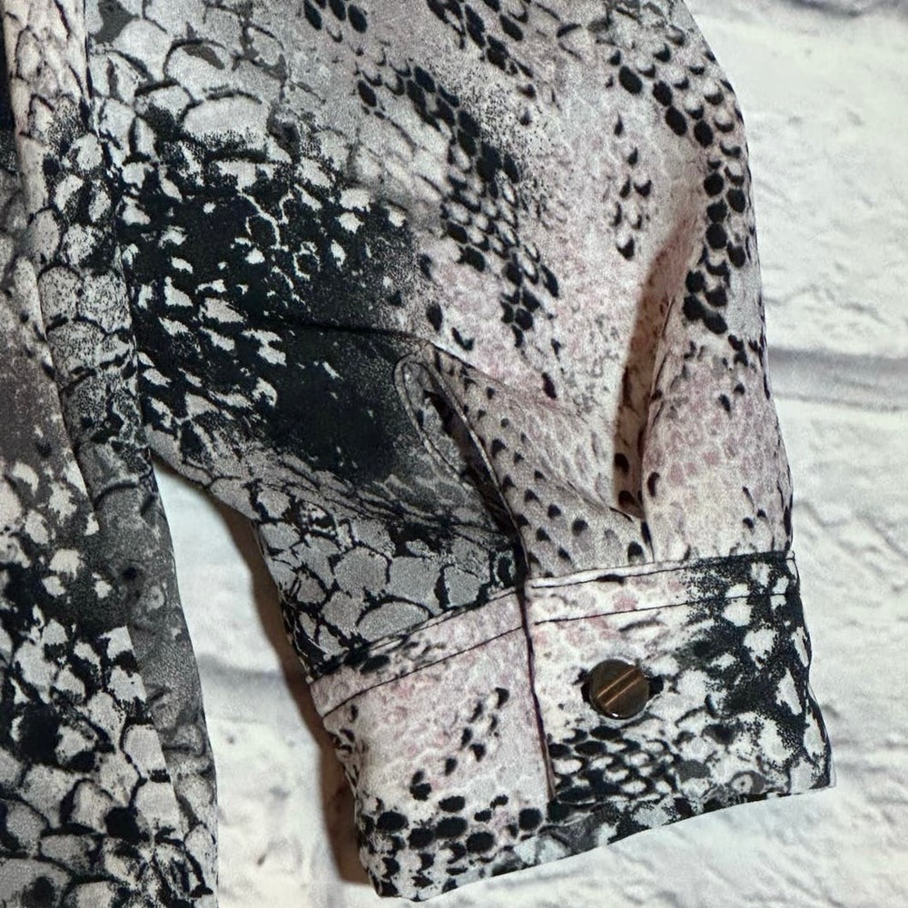 Nine West Black and White Snakeskin Print Blouse - Picture 14 of 14